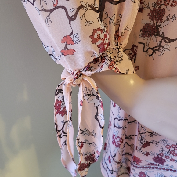 3/$15 MAX EDITION BLOUSE MEDIUM PETITE - Picture 2 of 5